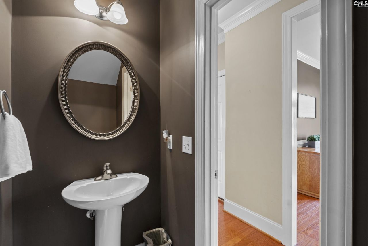 619 Barr Rd  Photo 15