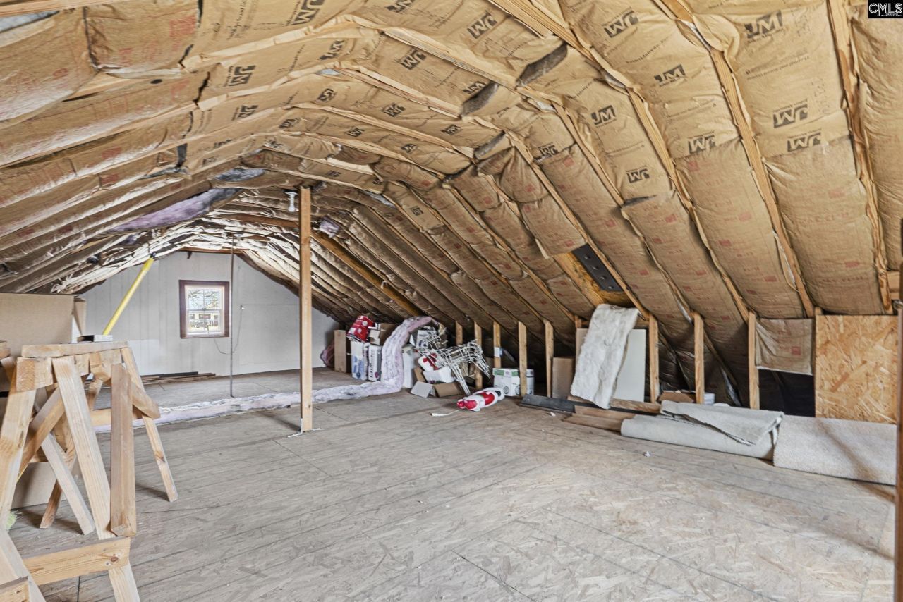 619 Barr Rd  Photo 32