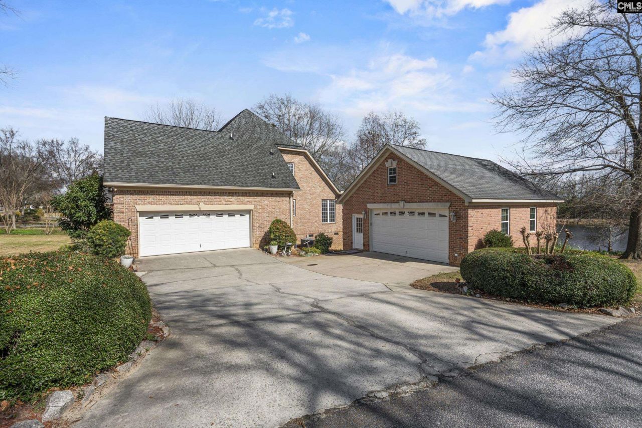 619 Barr Rd  Photo 43