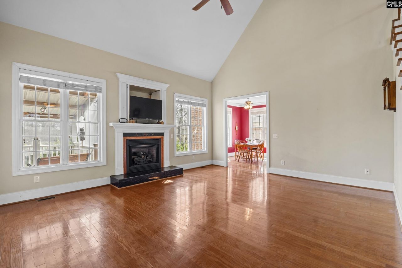 619 Barr Rd  Photo 7