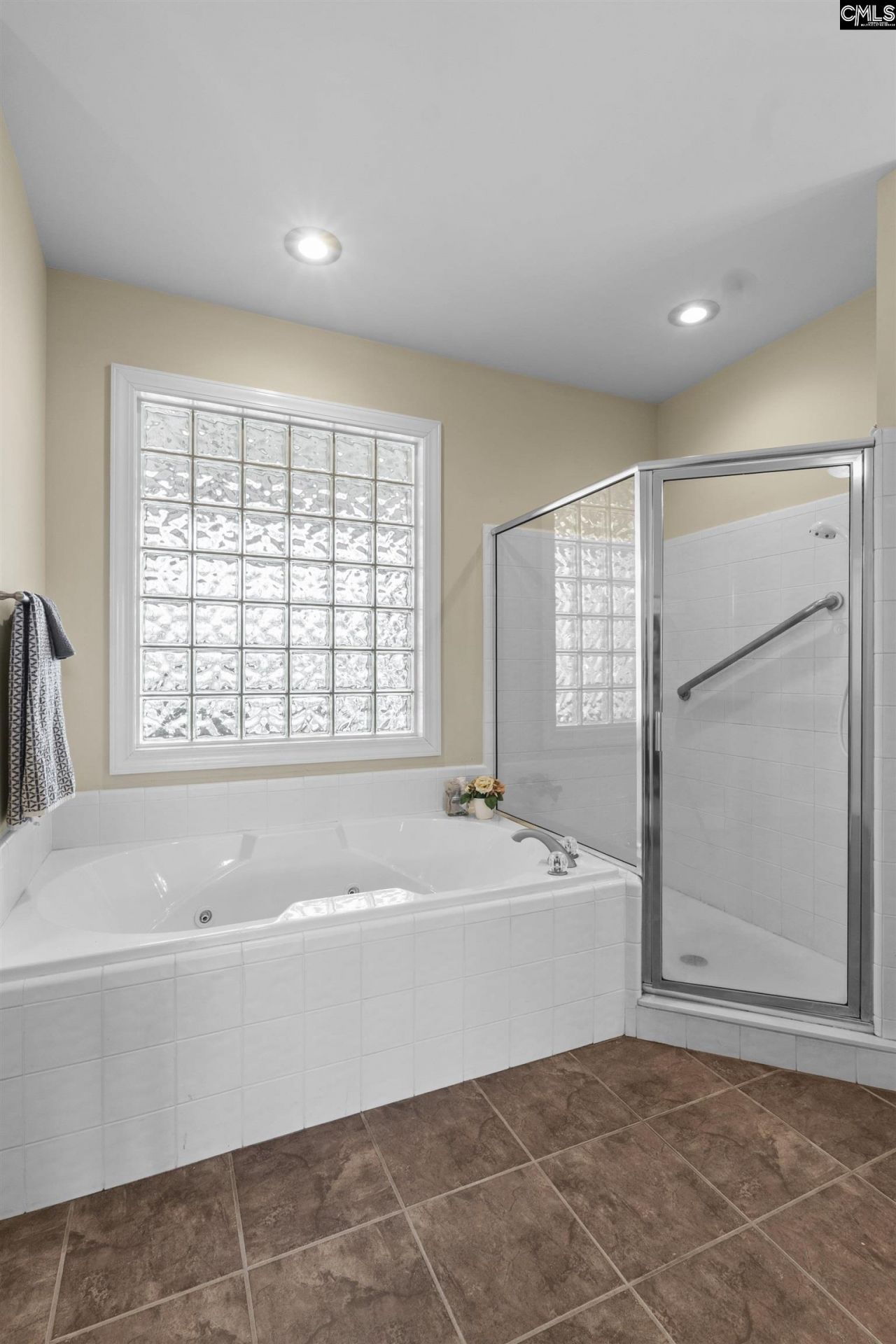 619 Barr Rd  Photo 72