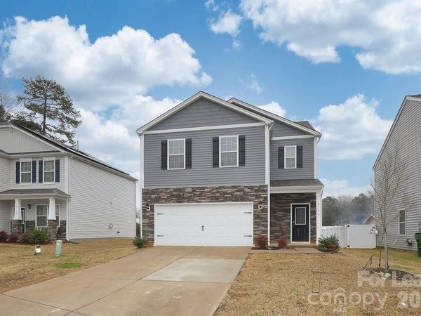 8140 Clairwood Drive , Charlotte, NC 28269