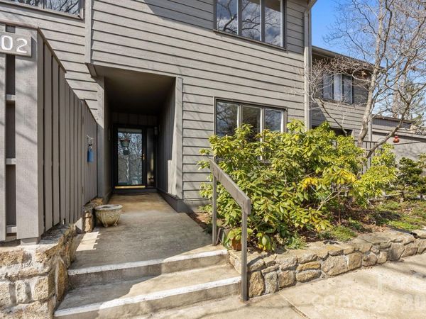 102 Crowfields Drive, Asheville, NC 28803