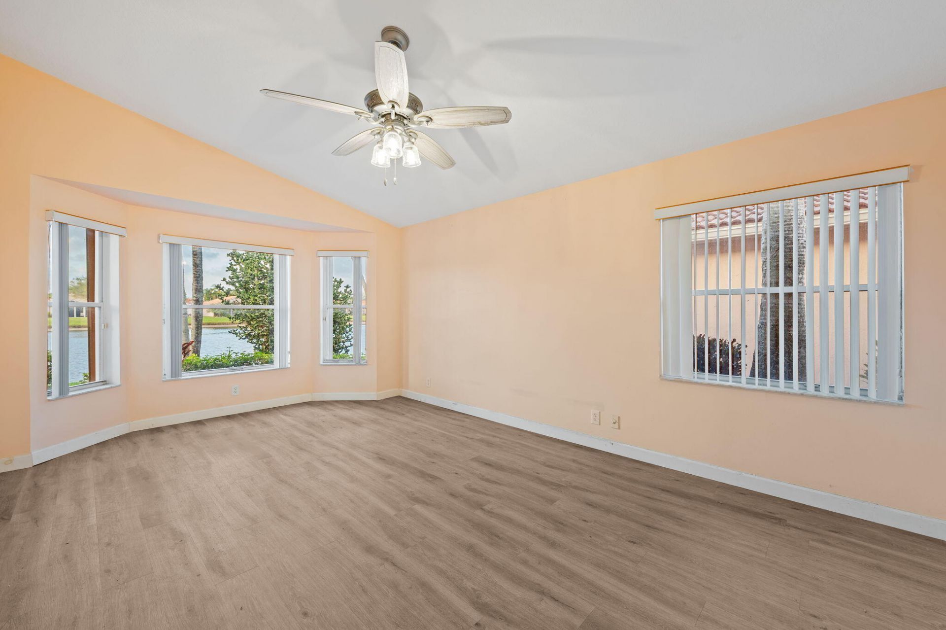 5327 Wycombe Avenue, Boynton Beach, FL 33437 Photo