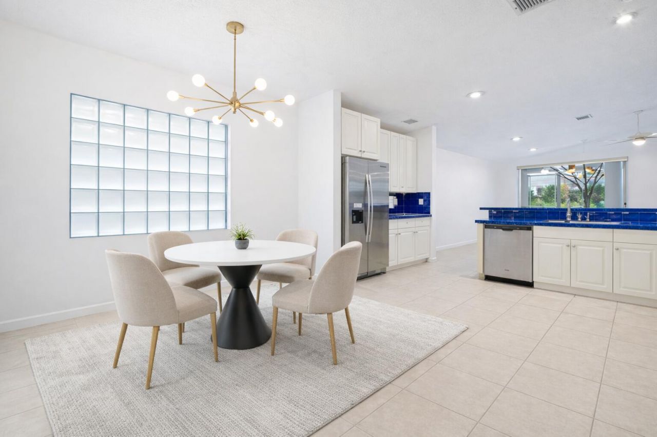 5327 Wycombe Avenue, Boynton Beach, FL 33437 Photo