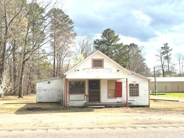 7422 Mississippi 12, Starkville, MS 39759