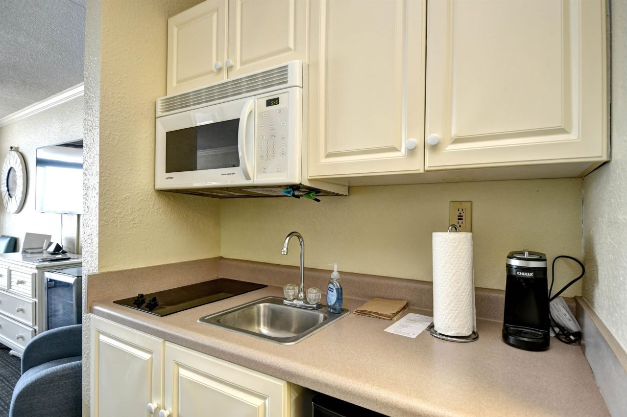 201 74th Ave. N Photo 11