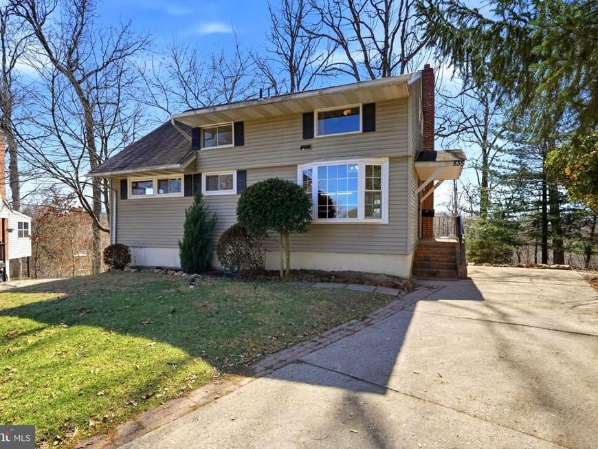 835 Bowie Road, Rockville, MD 20852 Main Photo