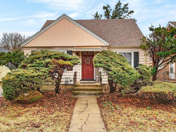 4215 W Florist AVENUE, Milwaukee, WI 53209