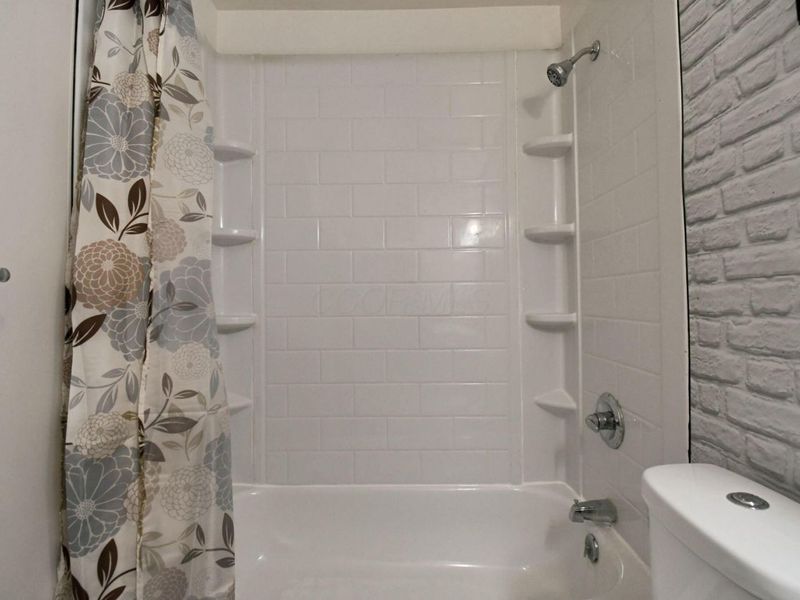 799 McPherson Street , Mansfield, OH 44903 Photo 8