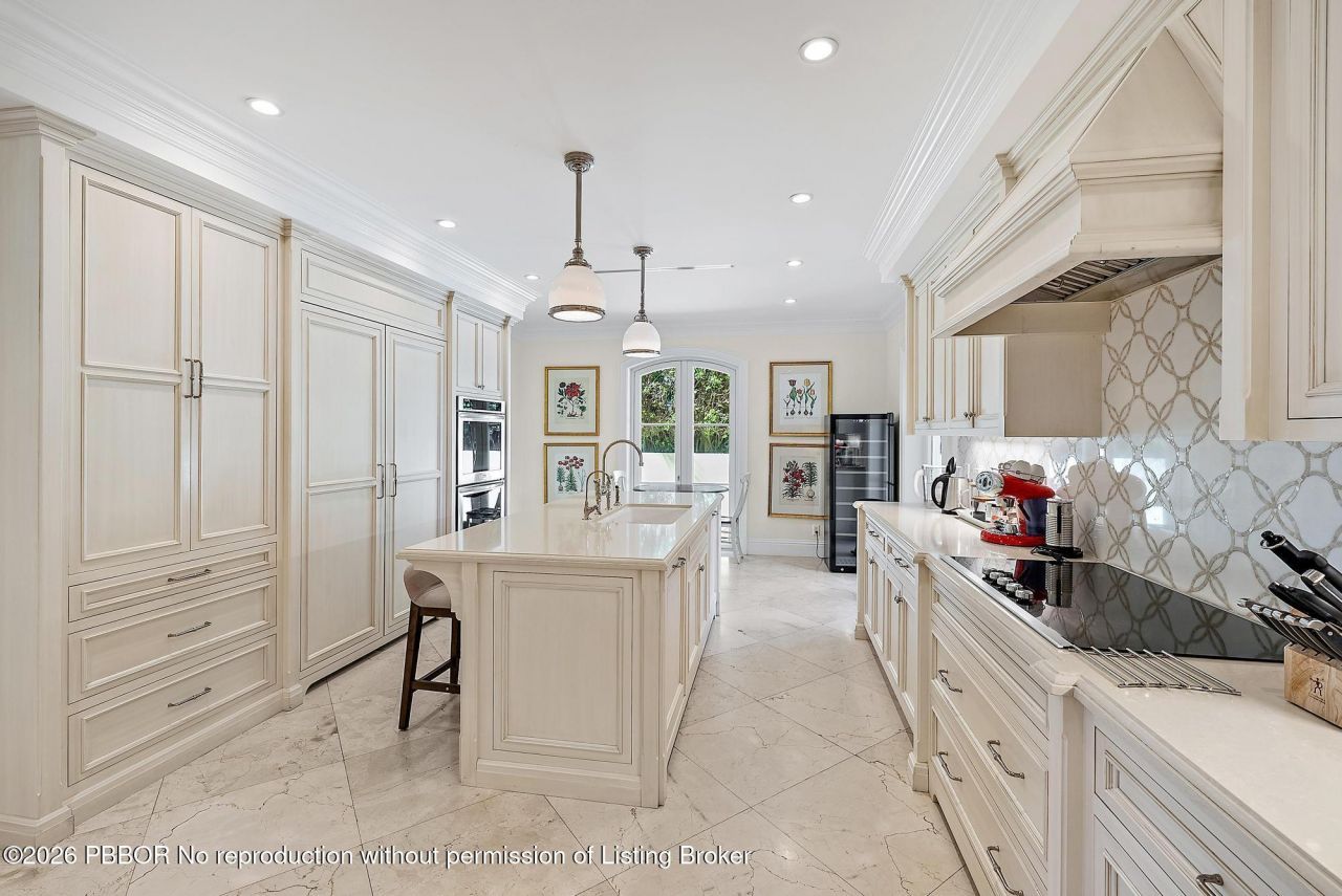 210 Emerald Lane, Palm Beach, FL 33480 Photo