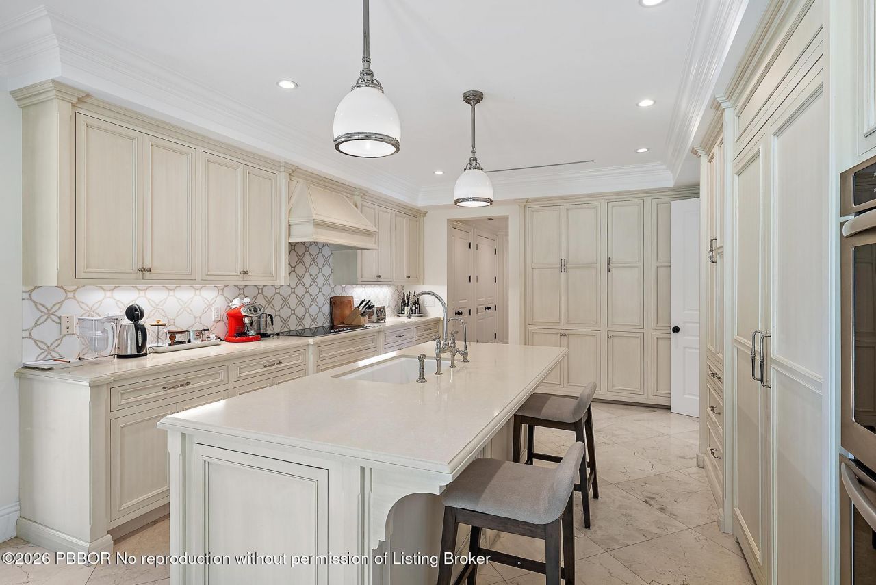 210 Emerald Lane, Palm Beach, FL 33480 Photo