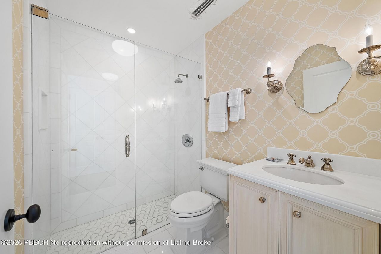 210 Emerald Lane, Palm Beach, FL 33480 Photo