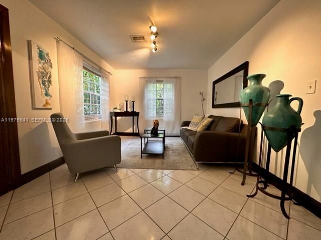 410 NW 31st St , Miami, FL 33127 Photo