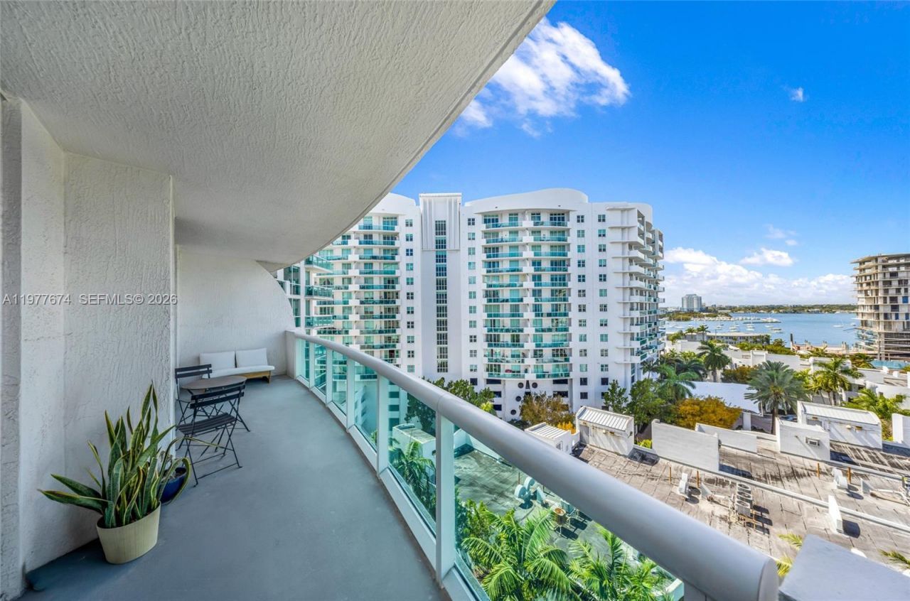 7910 Harbor Island Dr, Unit 901, North Bay Village, FL 33141 Photo