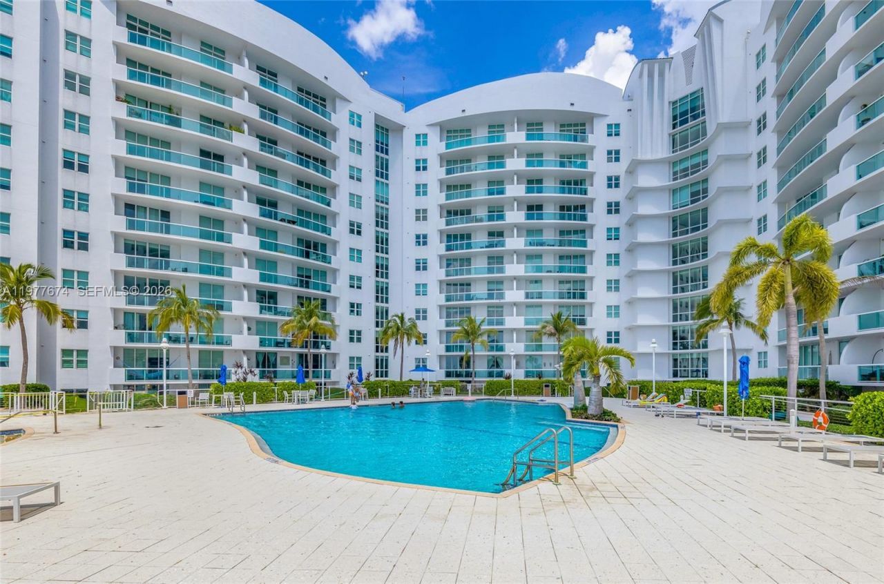 7910 Harbor Island Dr, Unit 901, North Bay Village, FL 33141 Photo