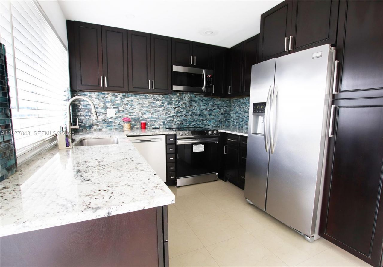 8116 NW 72nd Ave , Tamarac, FL 33321 Photo