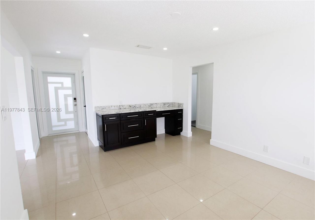 8116 NW 72nd Ave , Tamarac, FL 33321 Photo