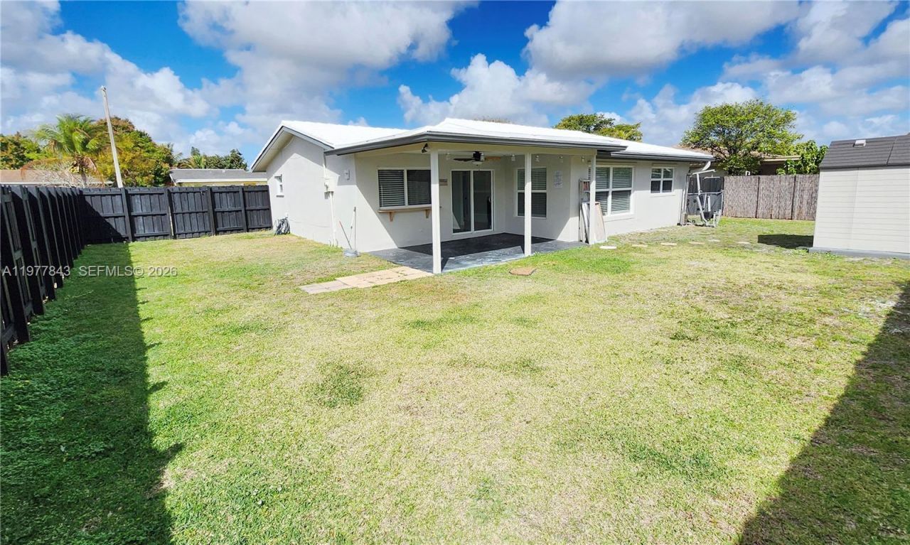 8116 NW 72nd Ave , Tamarac, FL 33321 Photo