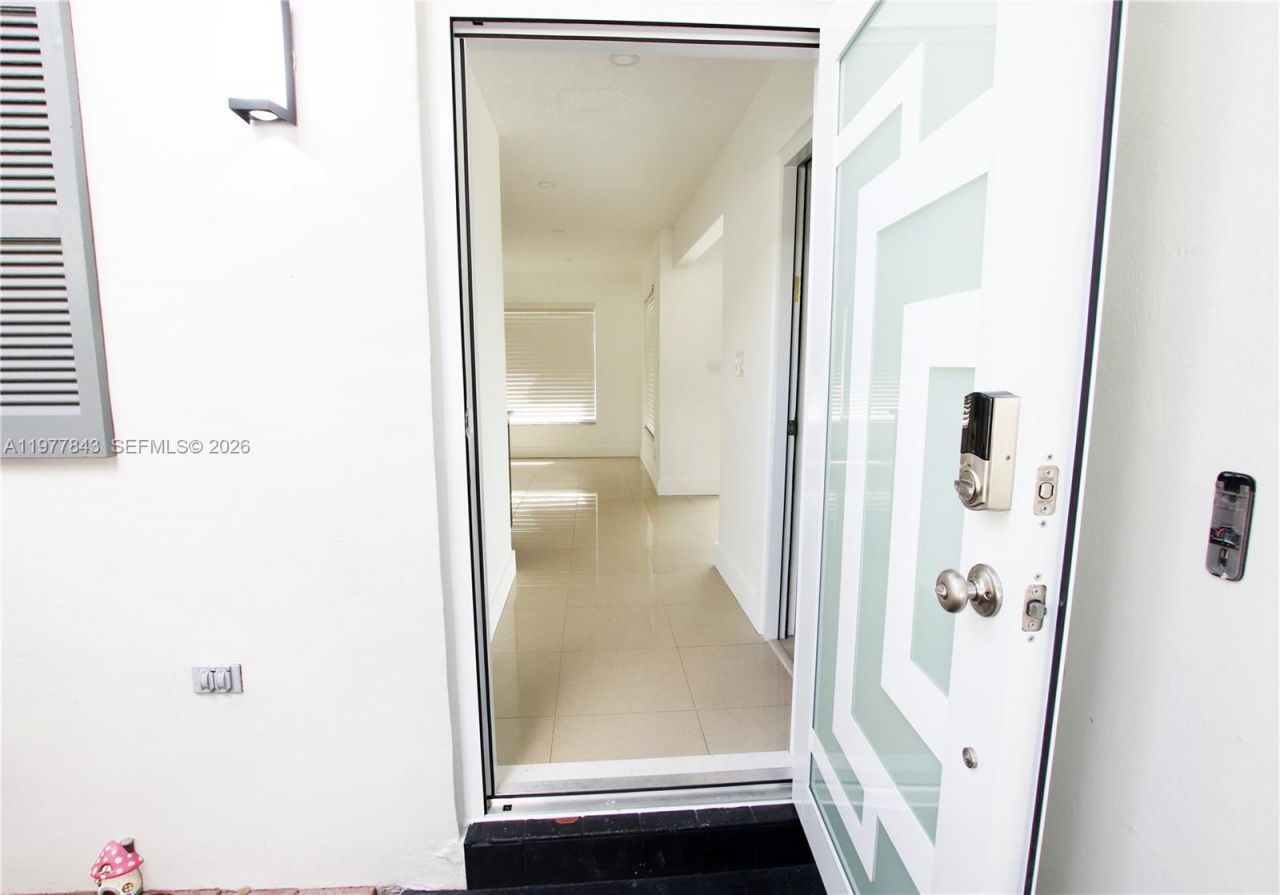 8116 NW 72nd Ave , Tamarac, FL 33321 Photo