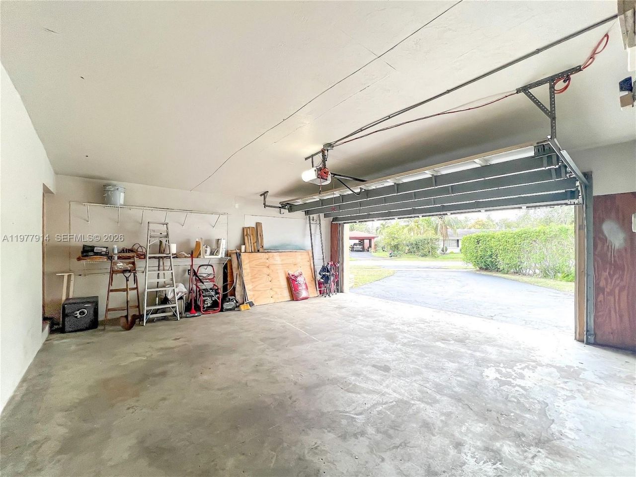 192 SW 62nd Ter, Plantation, FL 33317 Photo