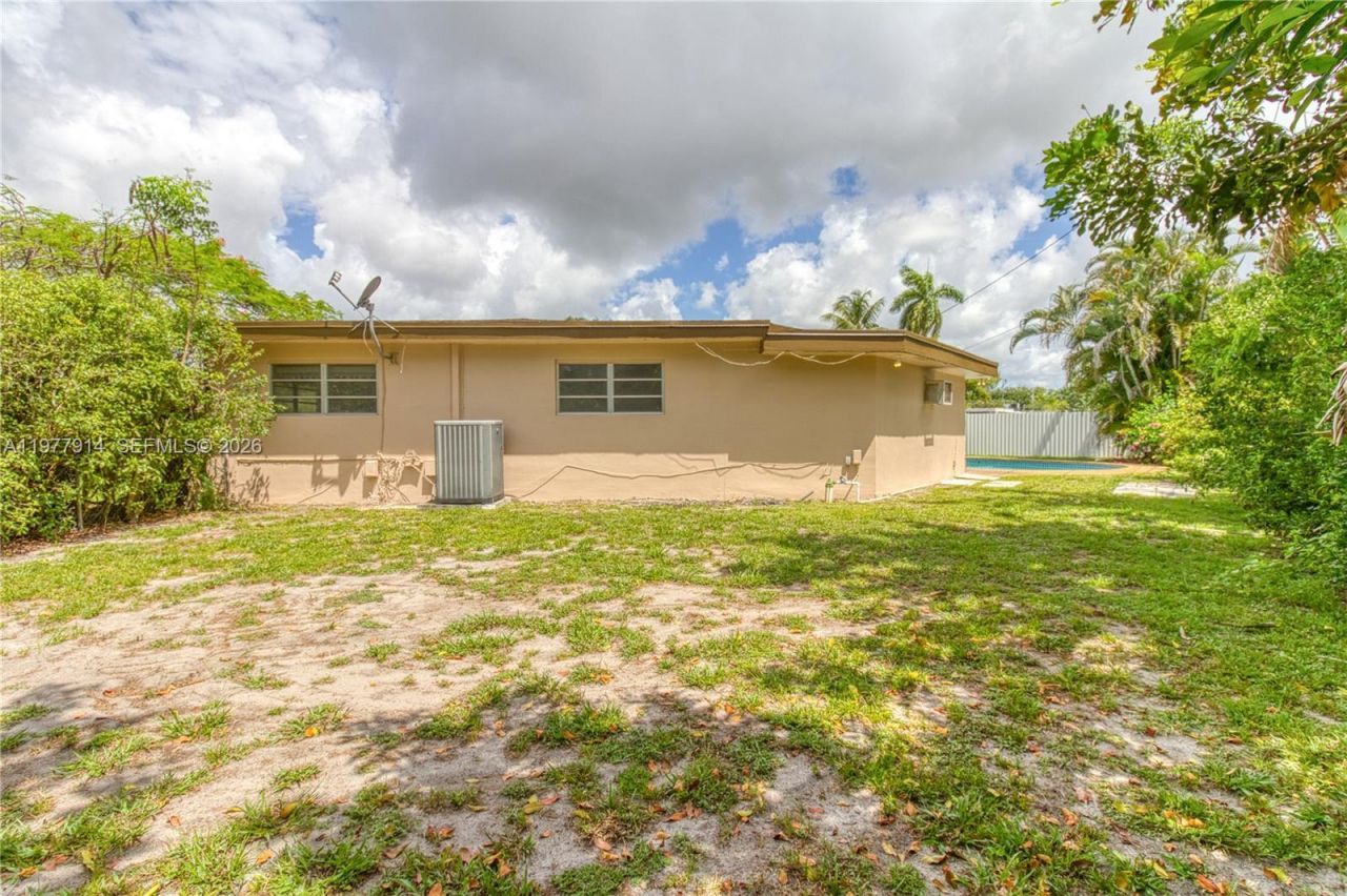 192 SW 62nd Ter, Plantation, FL 33317 Photo