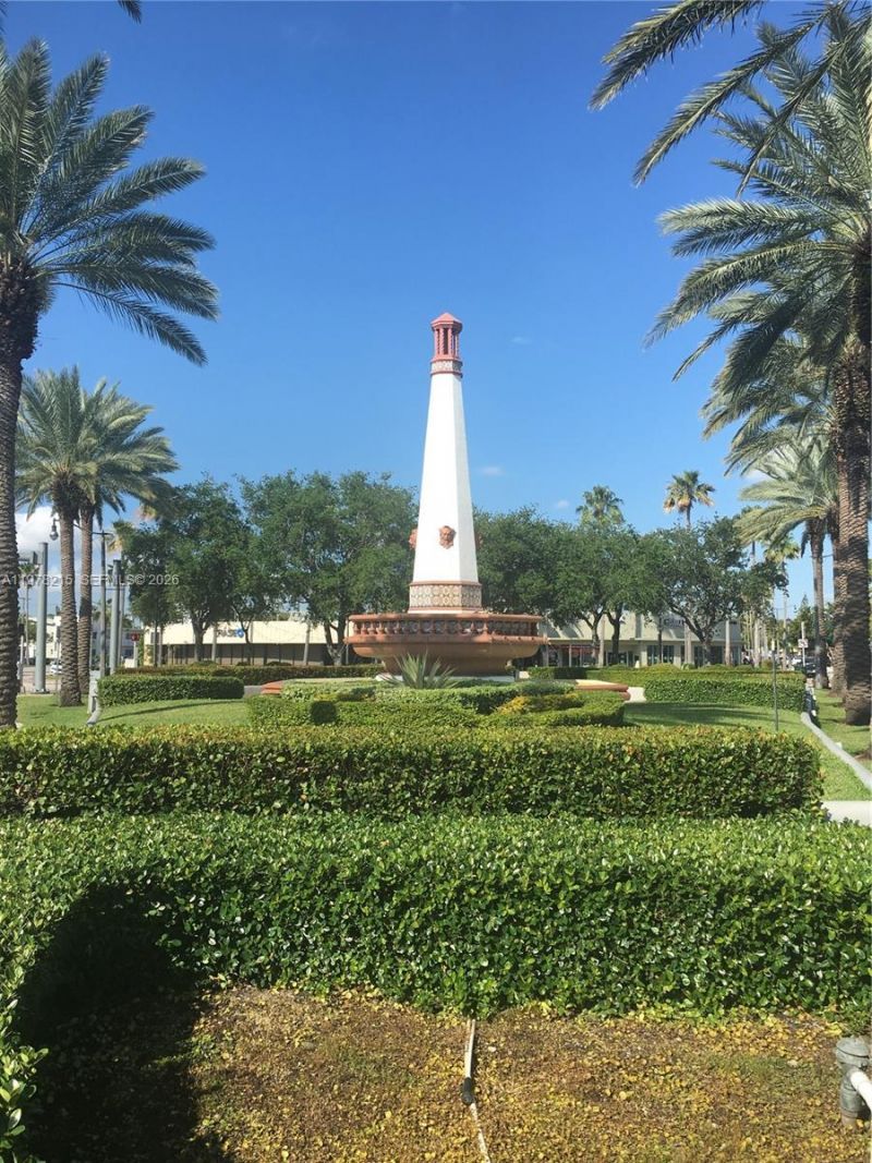 960 Biarritz Dr , Unit 14, Miami Beach, FL 33141 Photo