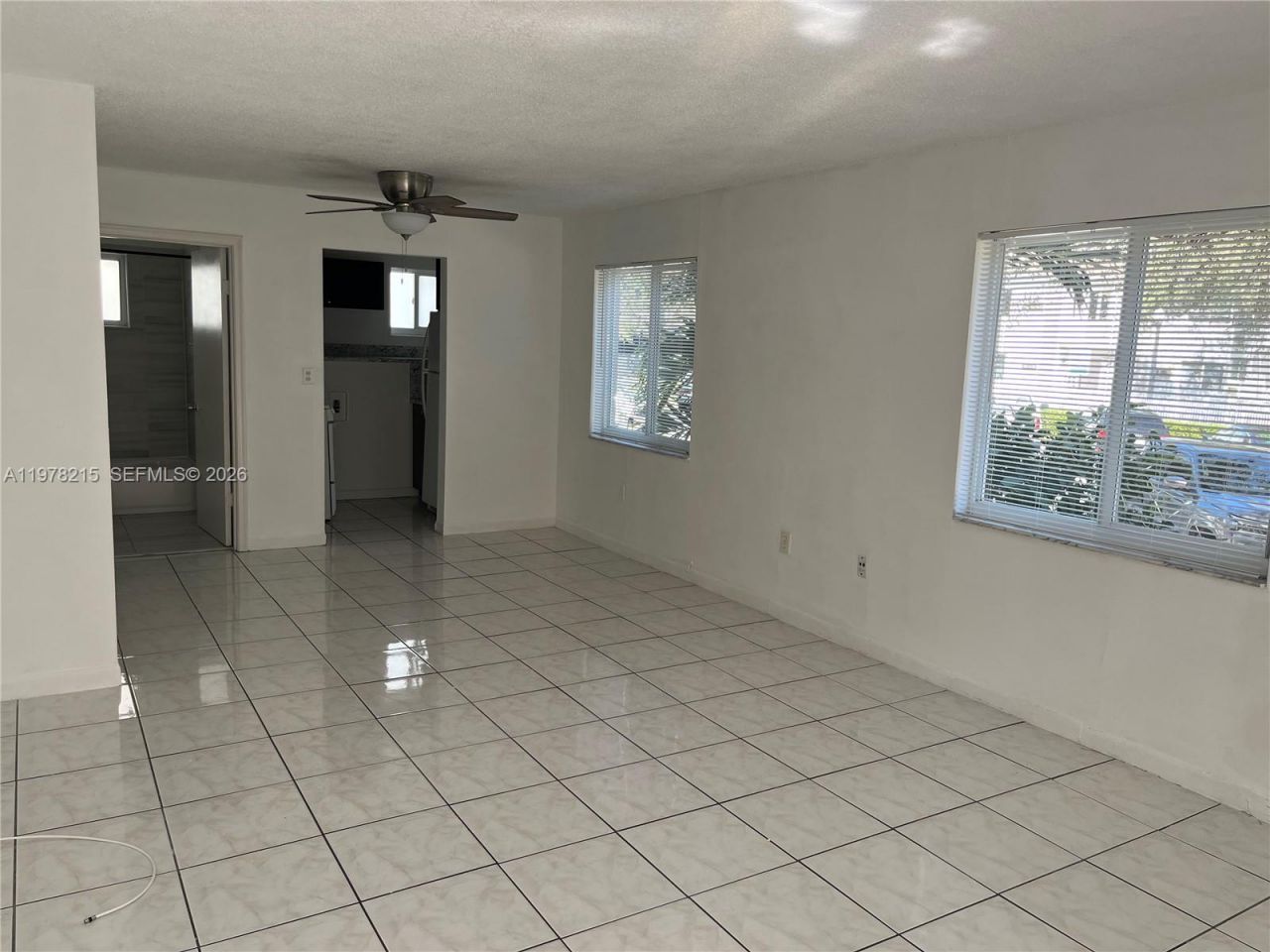 960 Biarritz Dr , Unit 14, Miami Beach, FL 33141 Photo