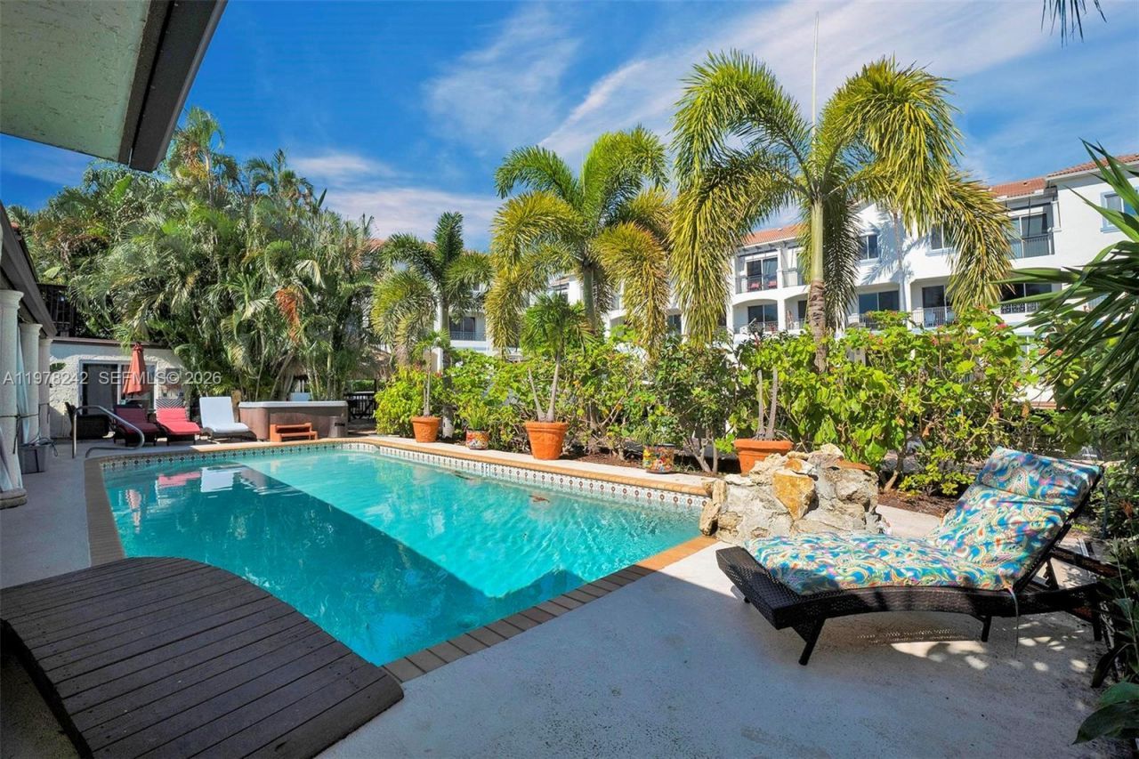 812 Chukker Rd , Unit 4, Delray Beach, FL 33483 Photo