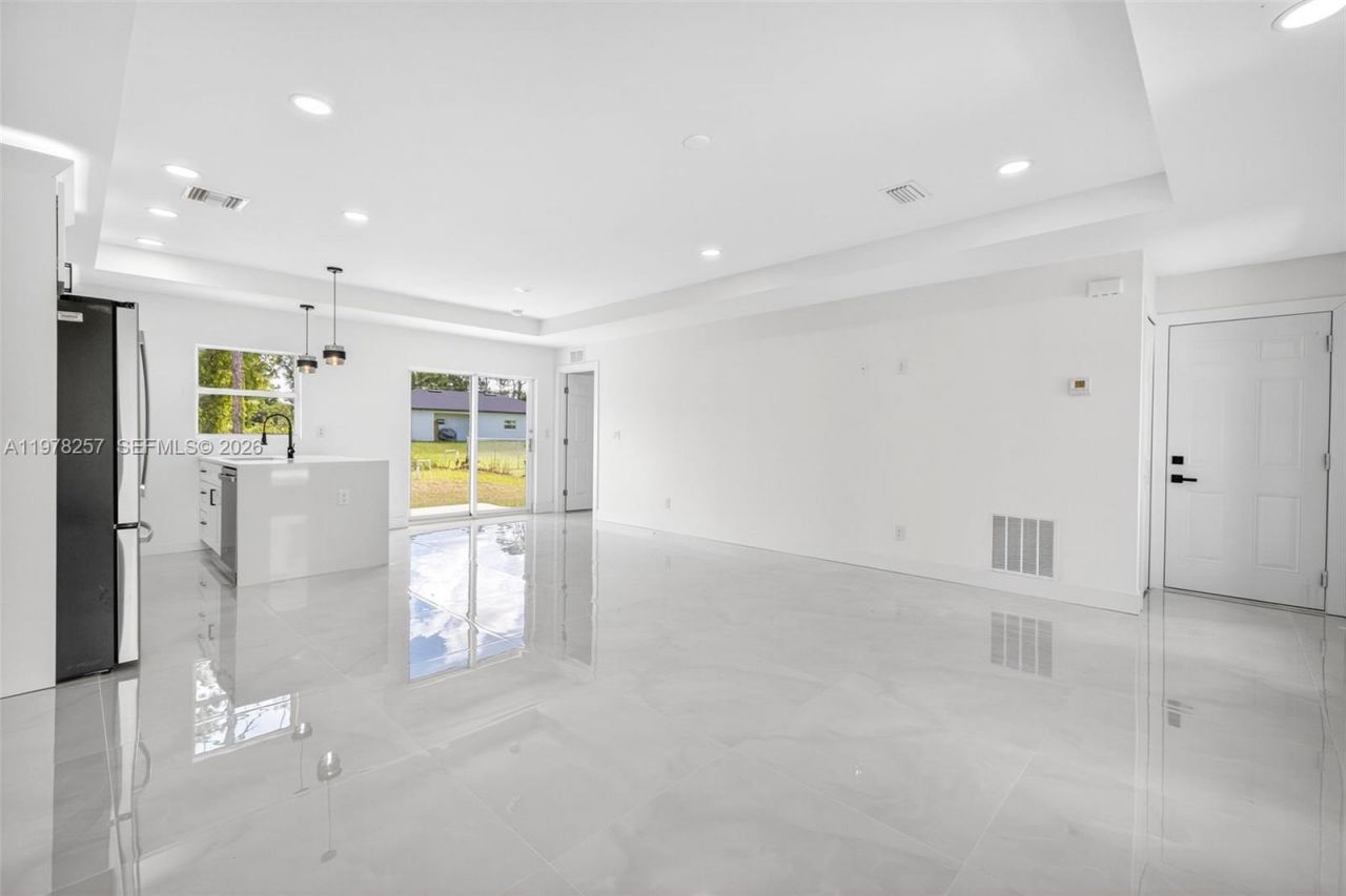 2916 Dora, Lehigh Acres, FL 33974 Photo