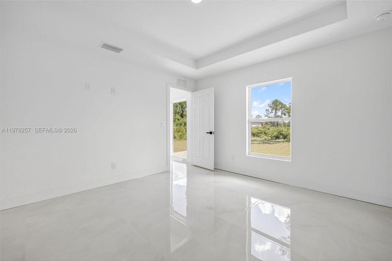 2916 Dora, Lehigh Acres, FL 33974 Photo