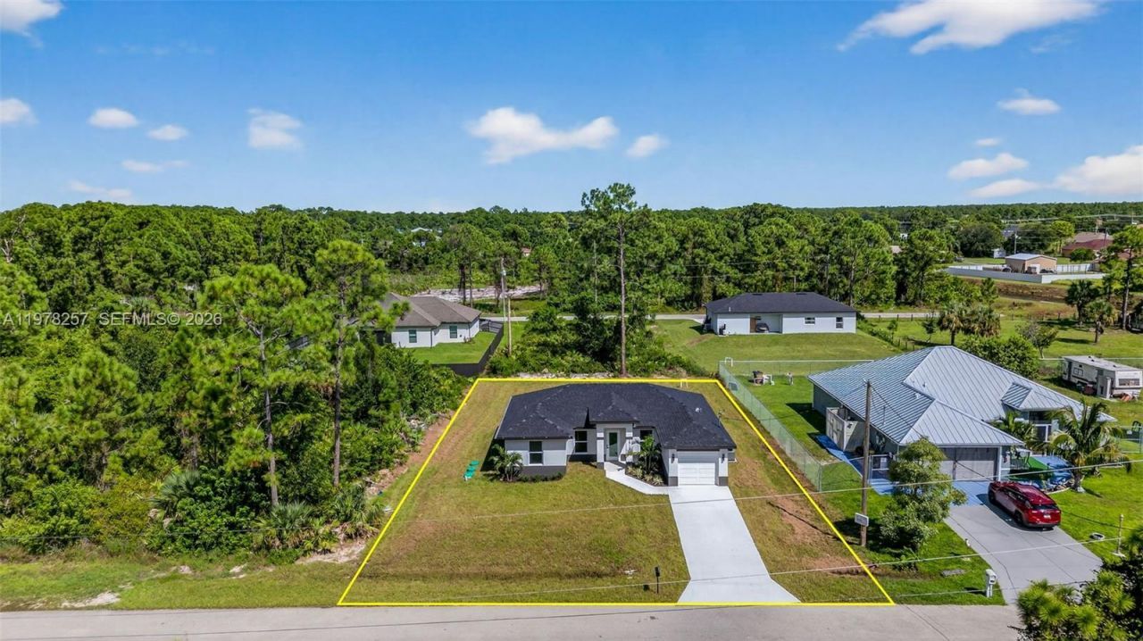 2916 Dora, Lehigh Acres, FL 33974 Photo