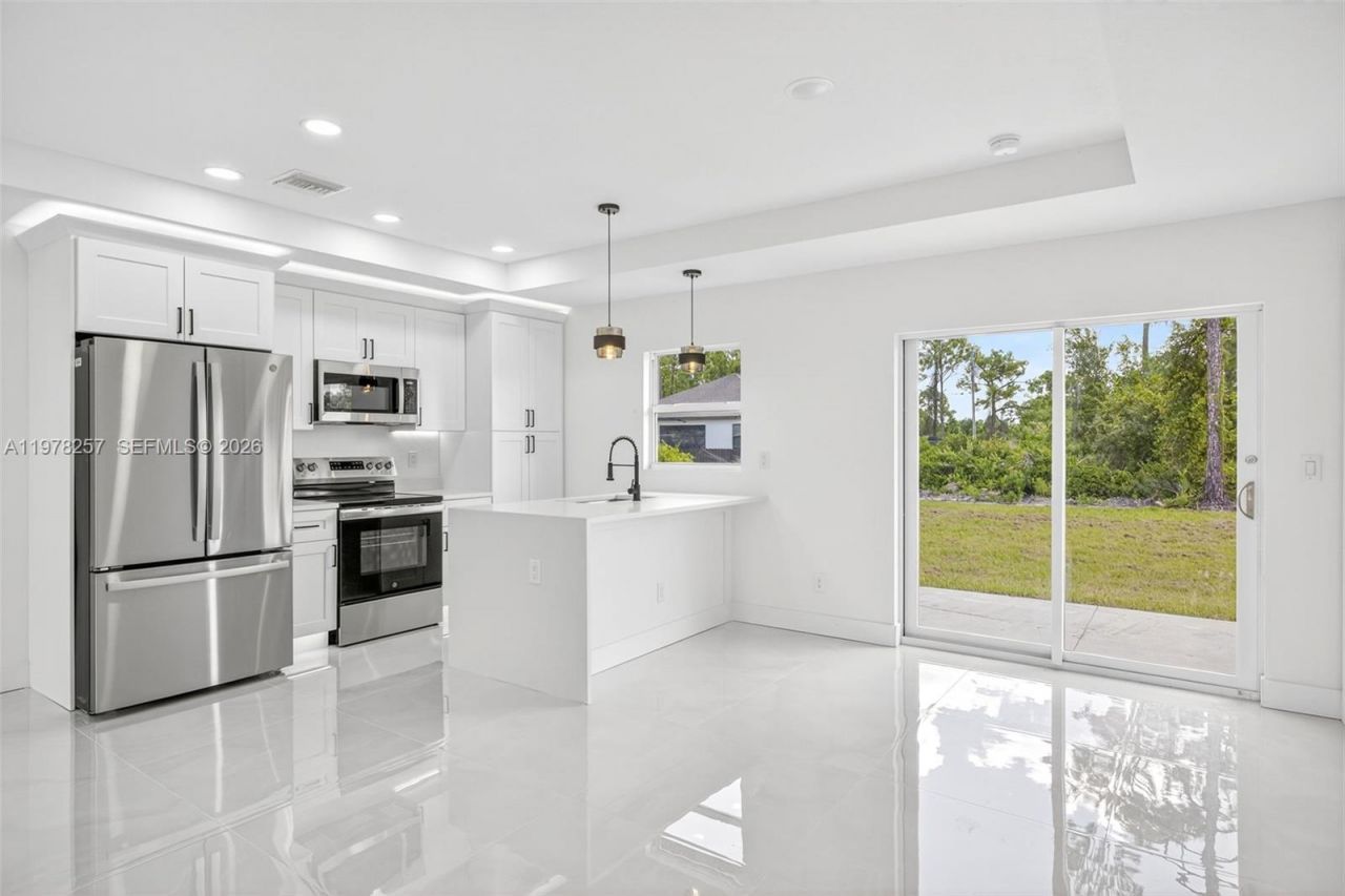 2916 Dora, Lehigh Acres, FL 33974 Photo