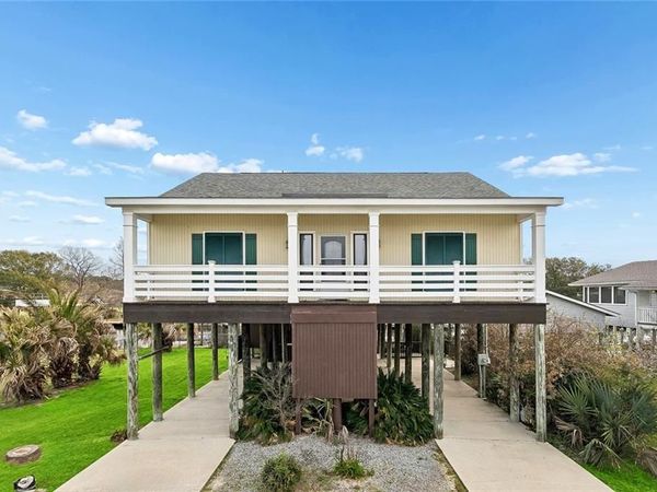 58536 LAKE Road, Lacombe, LA 70445