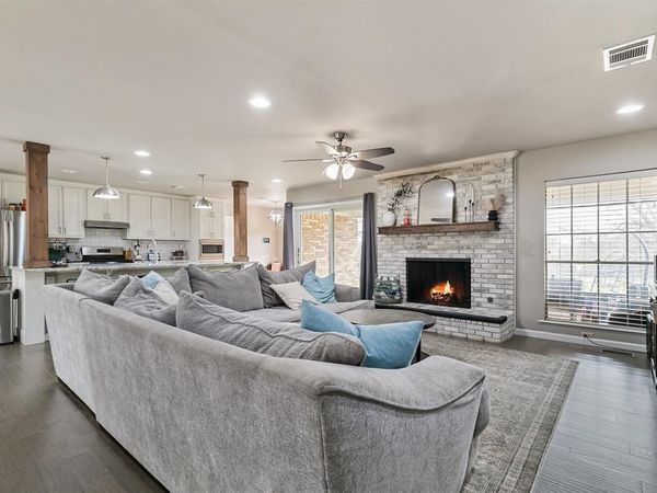 214 Center Street, Whitesboro, TX 76273