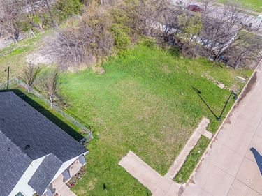1054 Bransford Street, Fort Worth, TX 76104