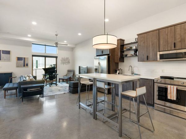 2124 E 6th ST, Unit 212, Austin, TX 78702