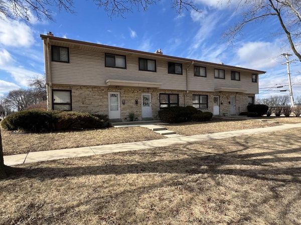 5201 N 84th STREET, Milwaukee, WI 53225