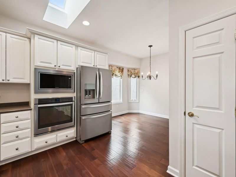 9978 Lavenham Circle W, Powell, OH 43065 Photo 9