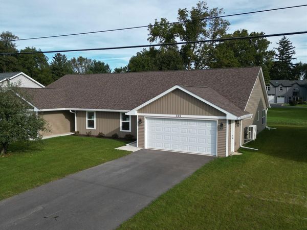 305 W South Street, DURAND, IL 61024