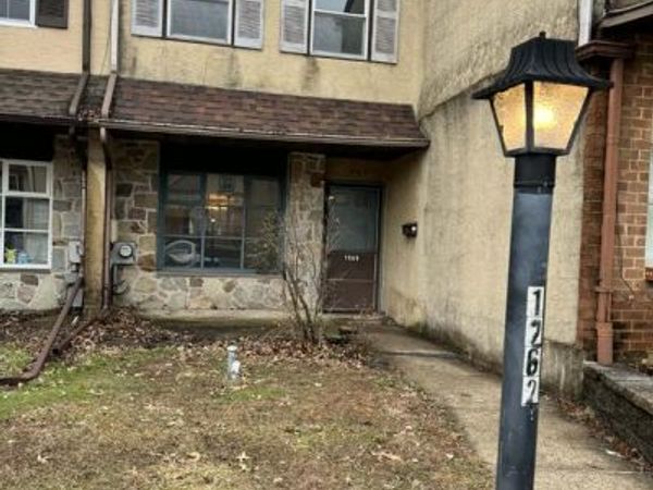 1262 LISA DRIVE , WARRINGTON, PA 18976