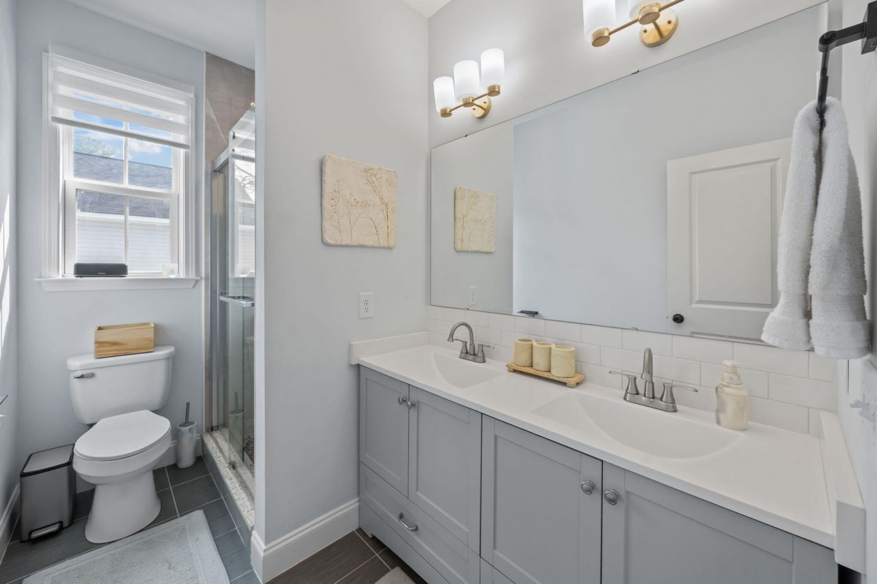 8704 Jenny Lind Street Photo 10