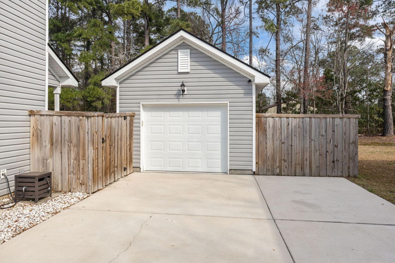 8704 Jenny Lind Street Photo 17