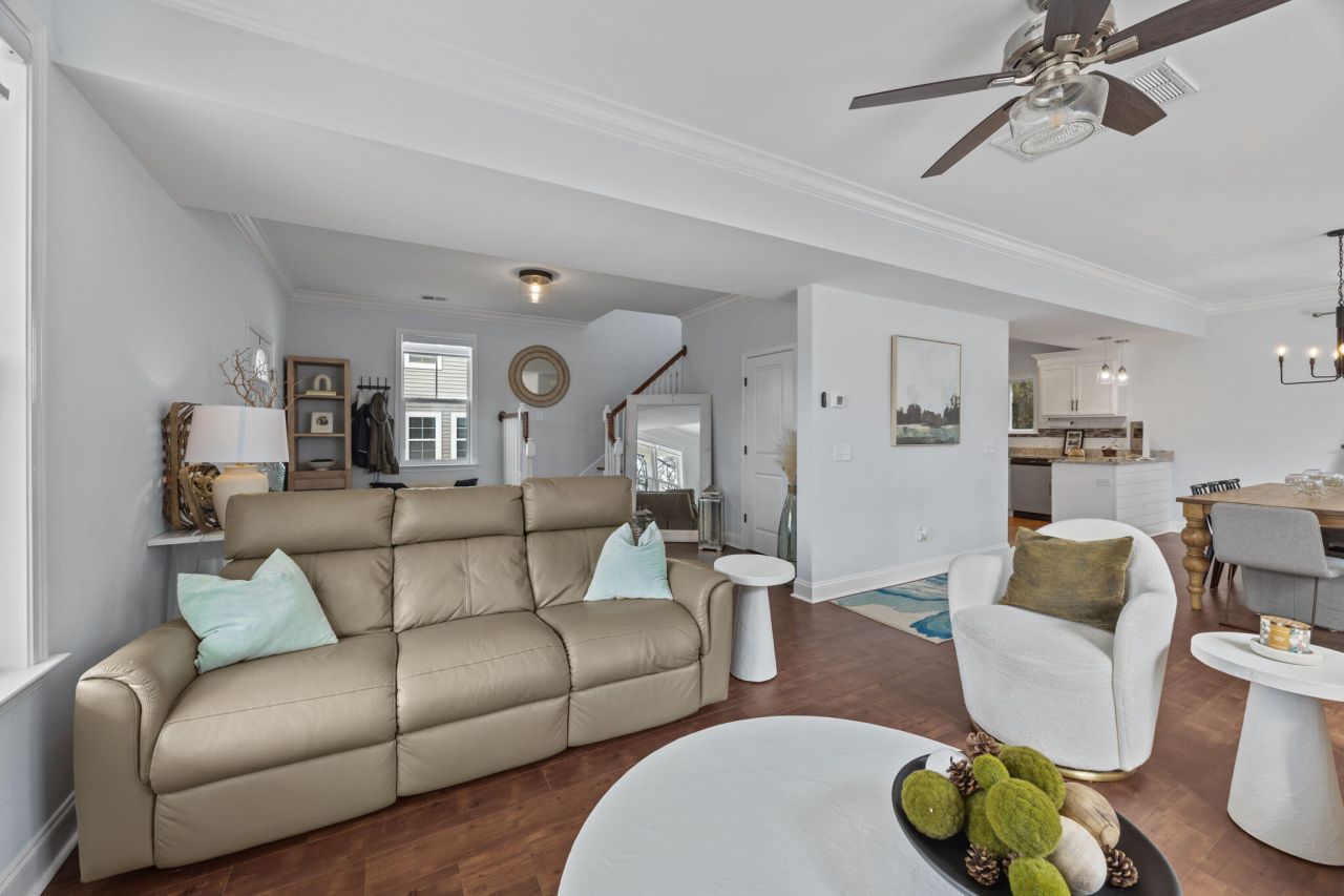 8704 Jenny Lind Street Photo 4