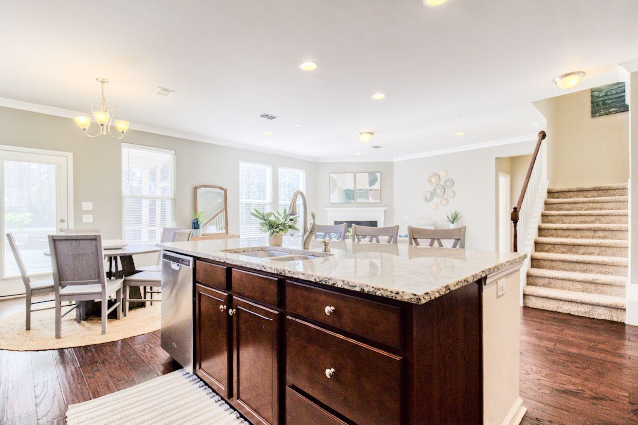 405 Huckleberry Court Photo 12