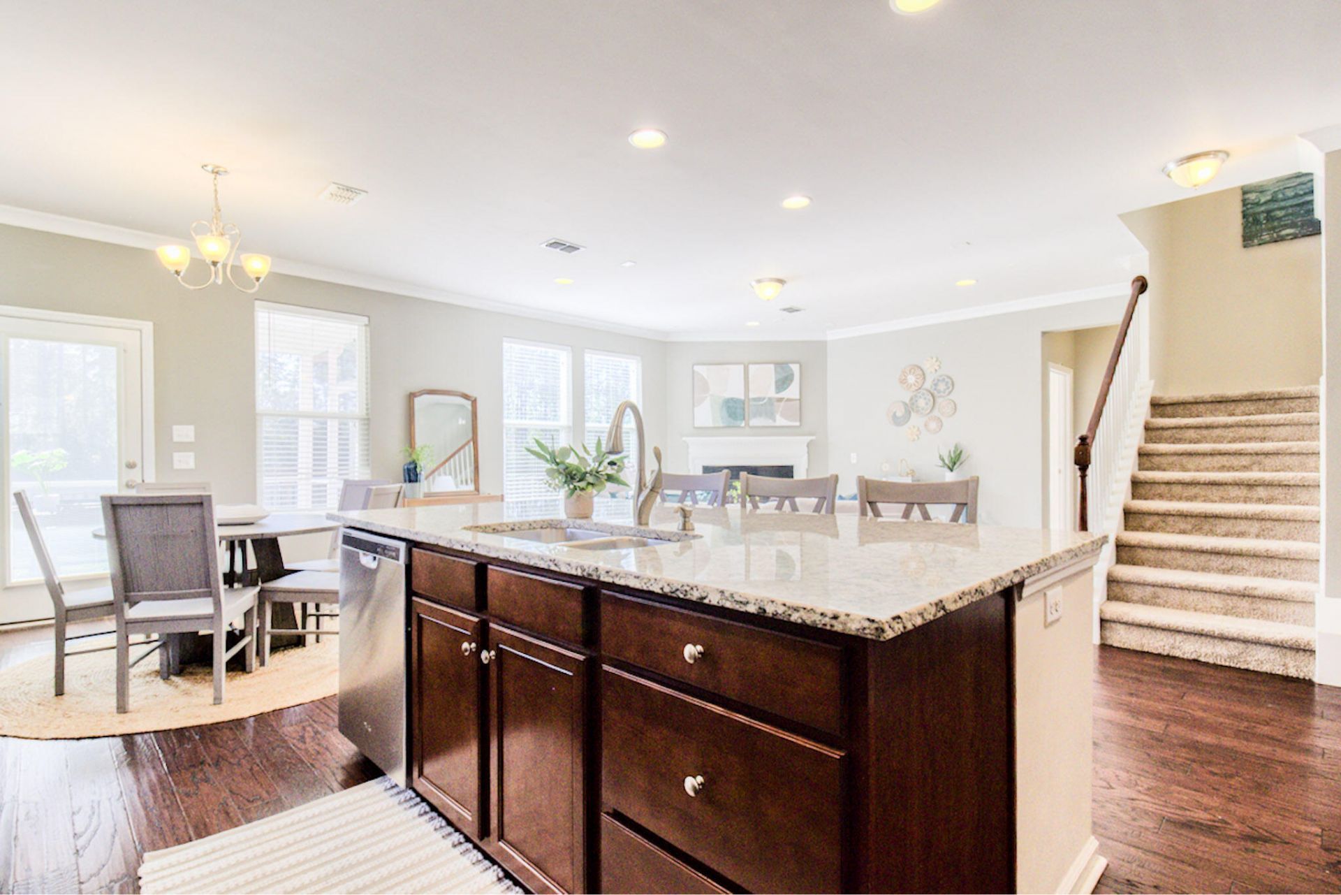 405 Huckleberry Court Photo 13
