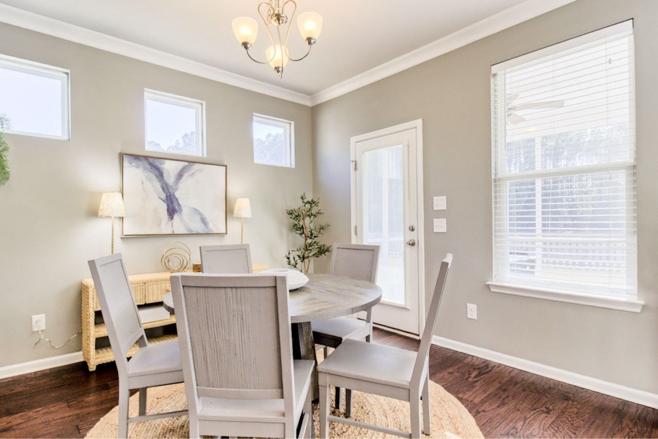 405 Huckleberry Court Photo 14