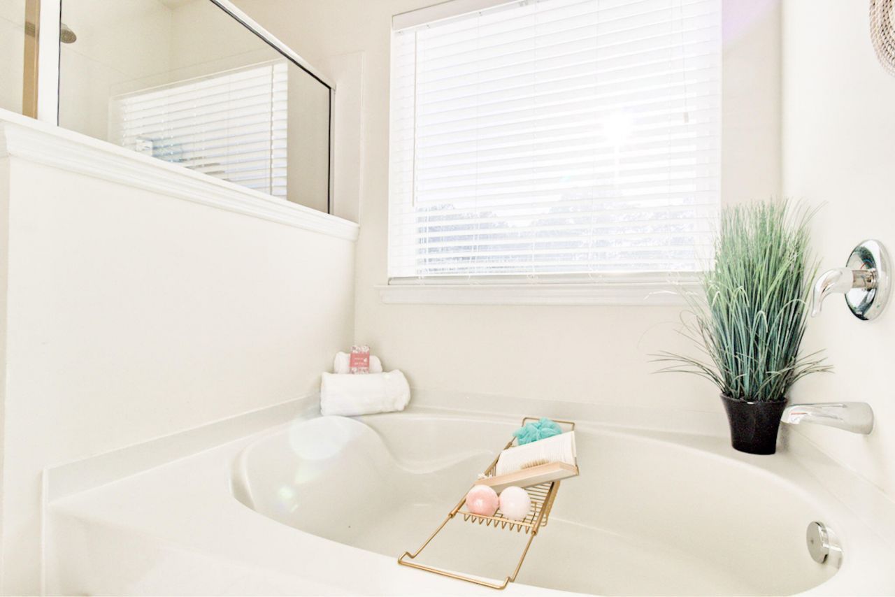 405 Huckleberry Court Photo 24