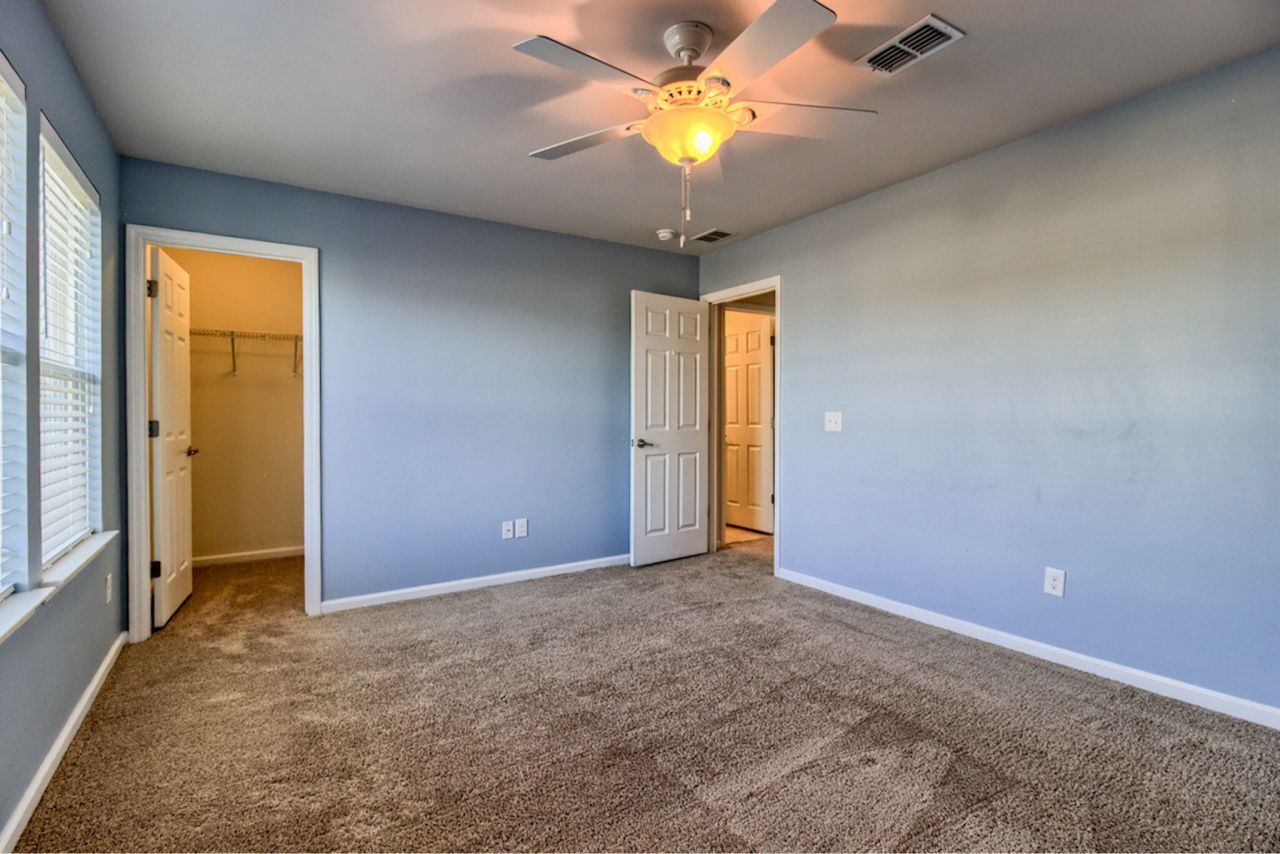 405 Huckleberry Court Photo 30