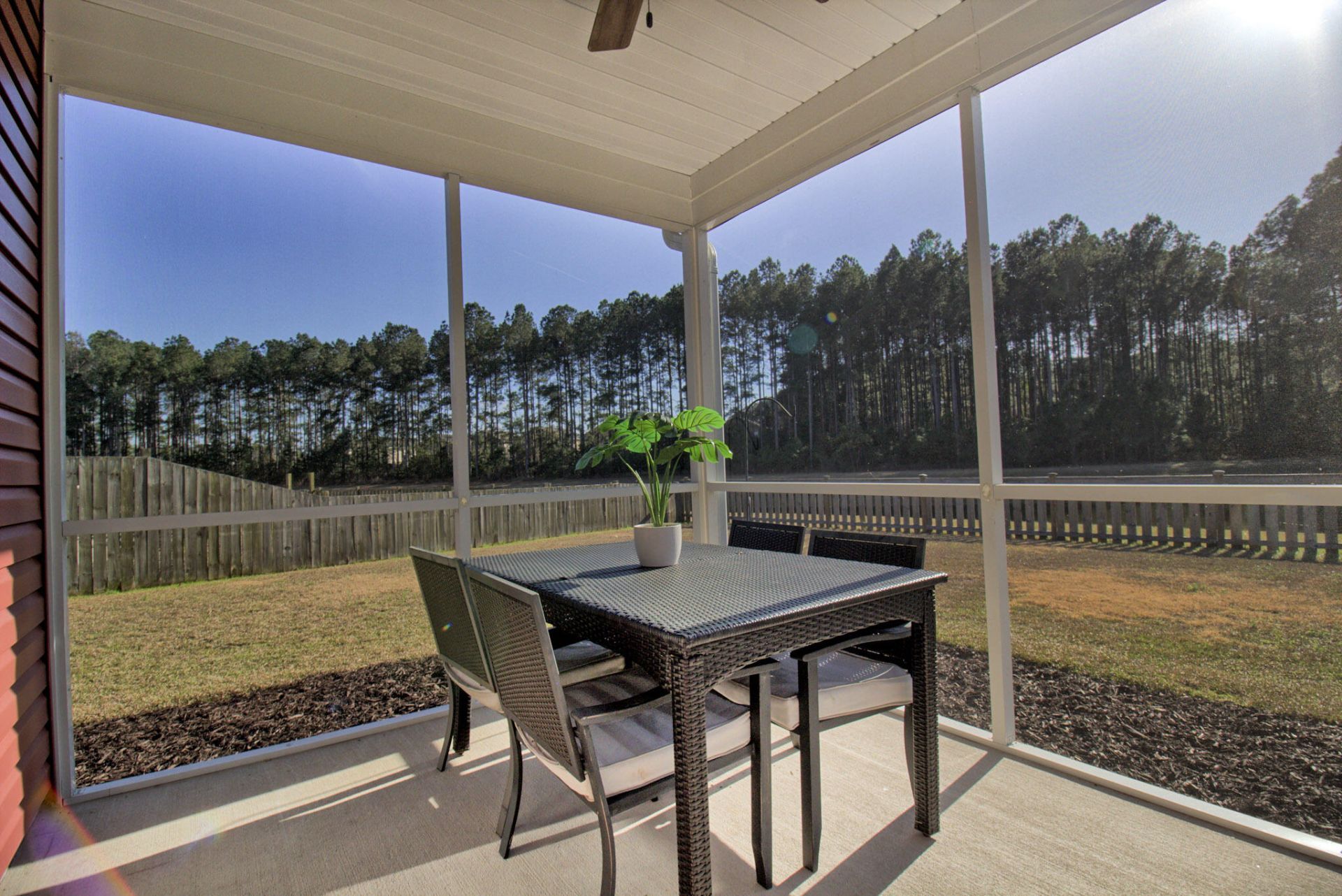 405 Huckleberry Court Photo 36